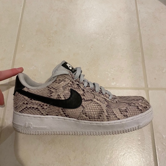 Nike limited edition Air Force - Picture 1 of 4